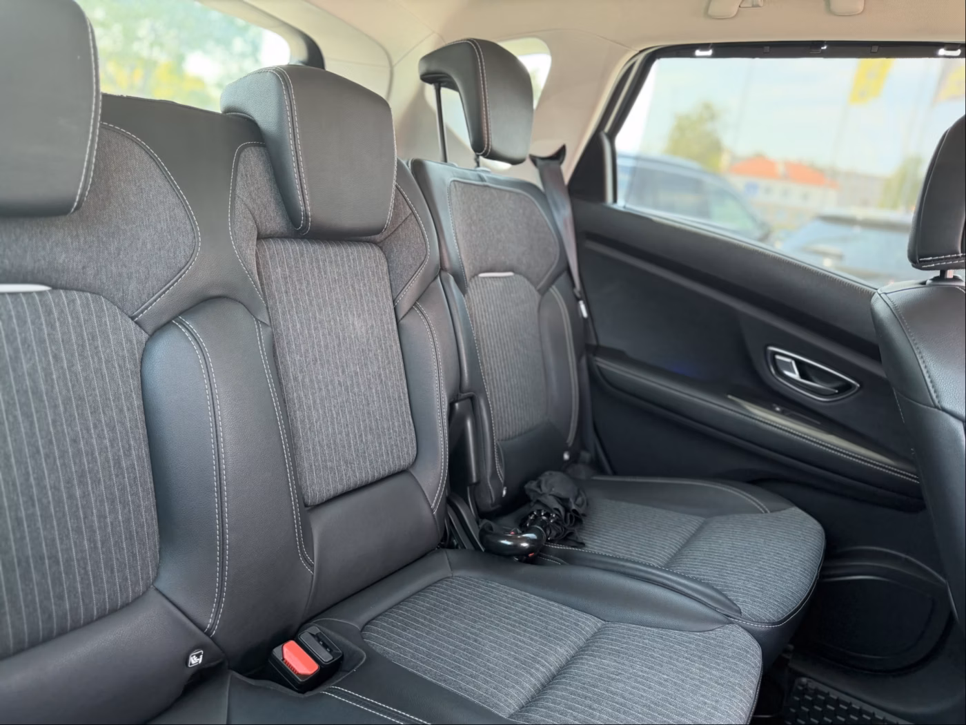 Renault Scenic фото 18
