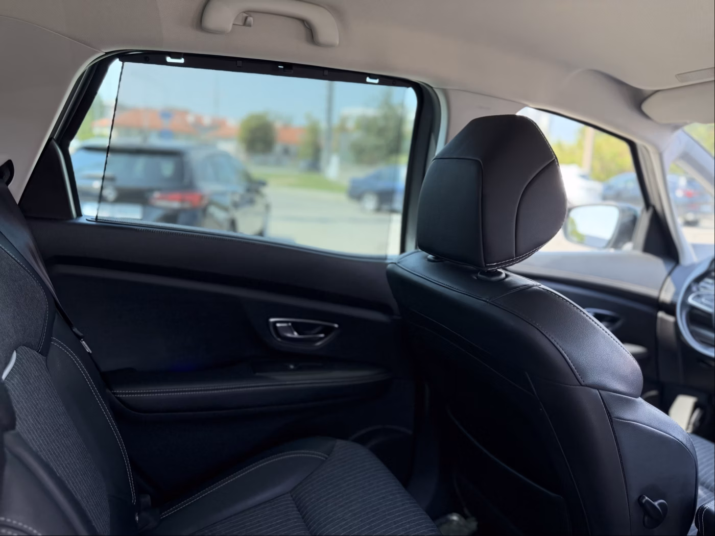 Renault Scenic фото 21