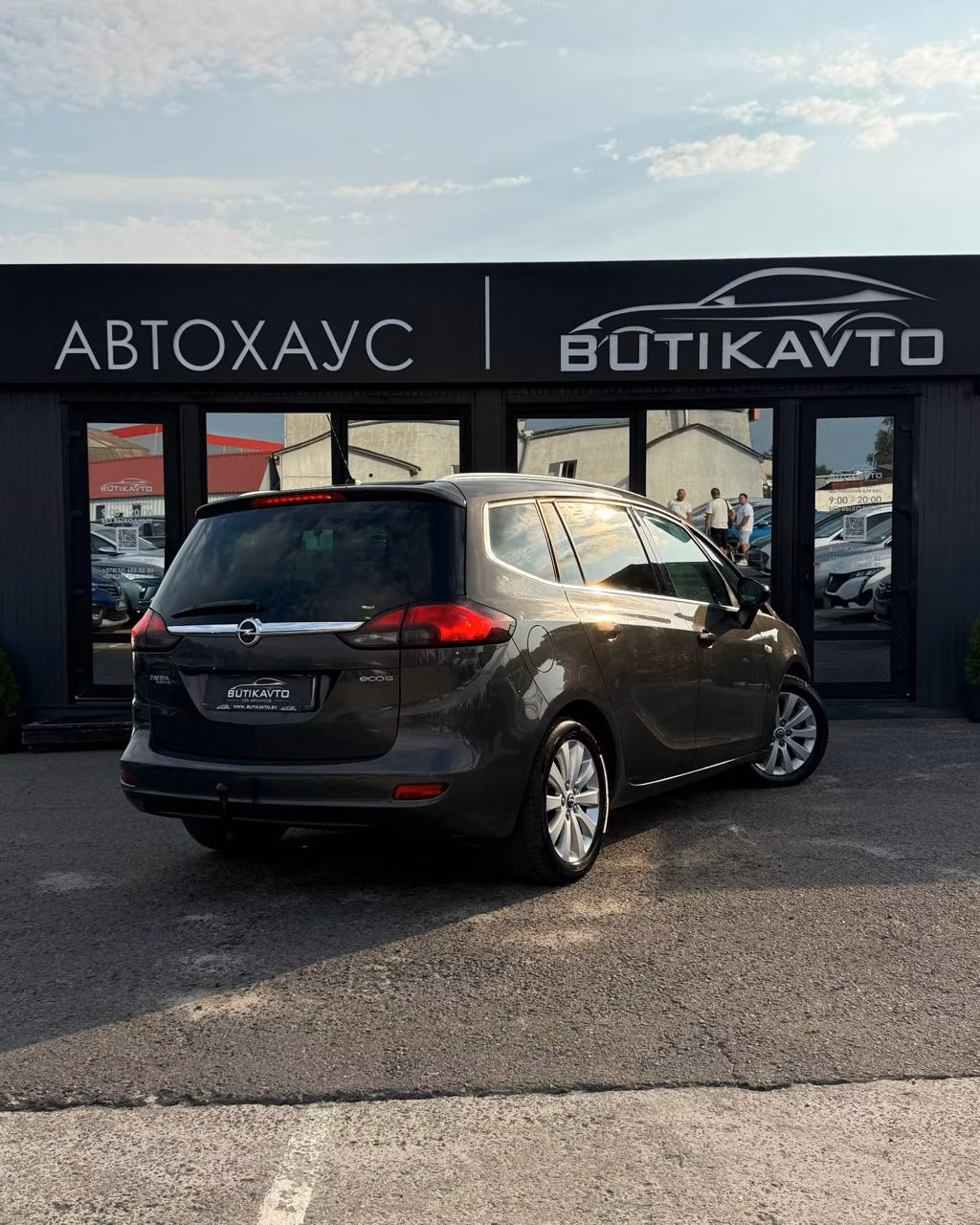 Opel Zafira фото 4