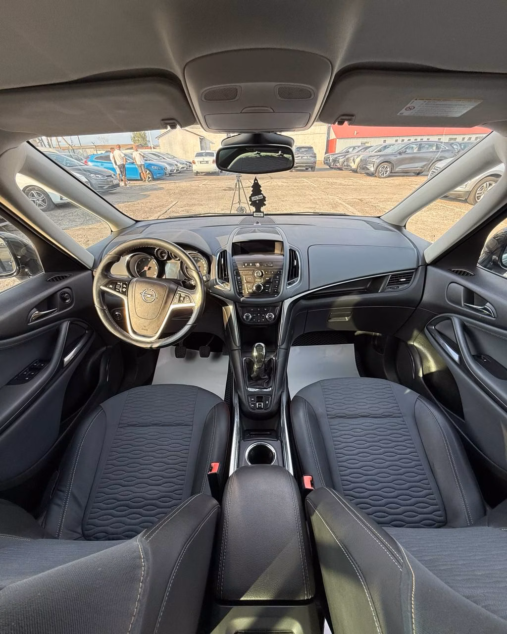 Opel Zafira фото 9