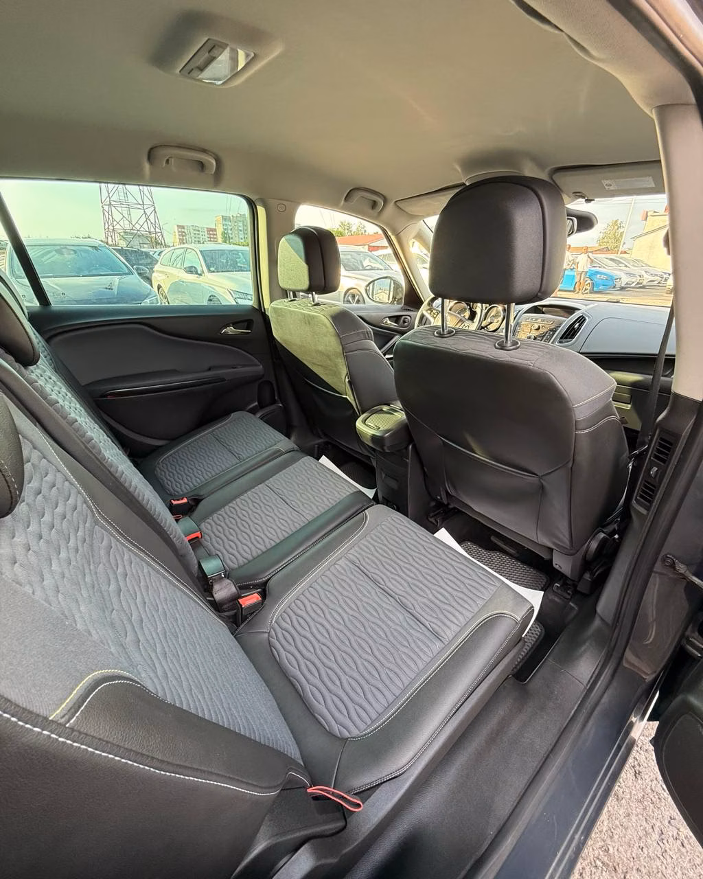 Opel Zafira фото 13