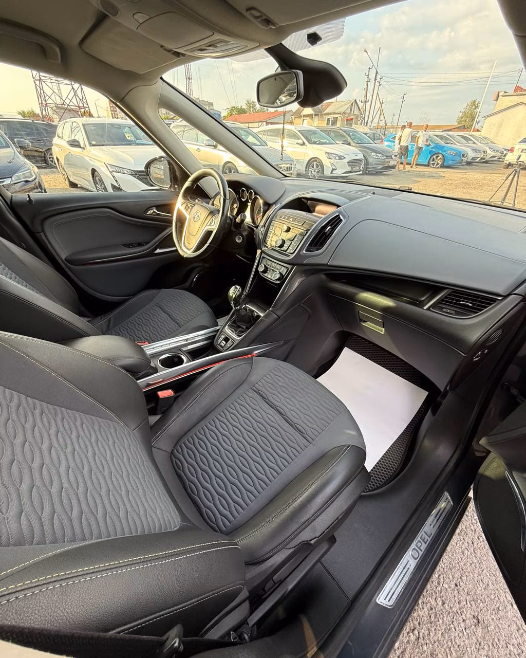 Opel Zafira фото 14