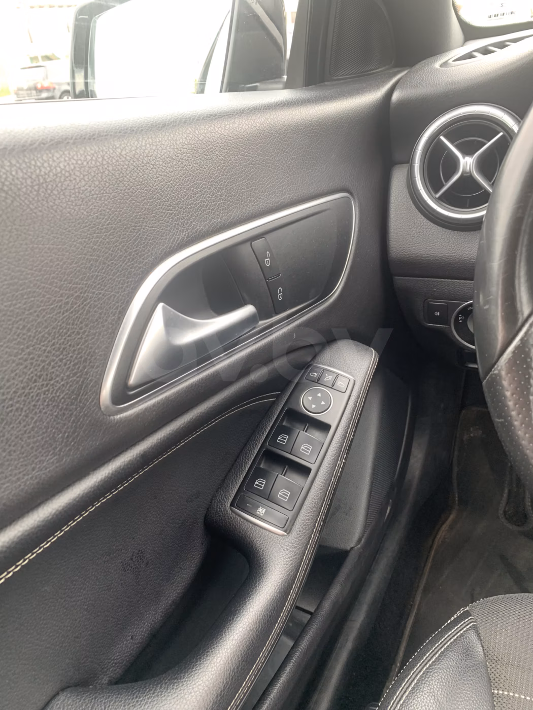 Mercedes-Benz CLA фото 11