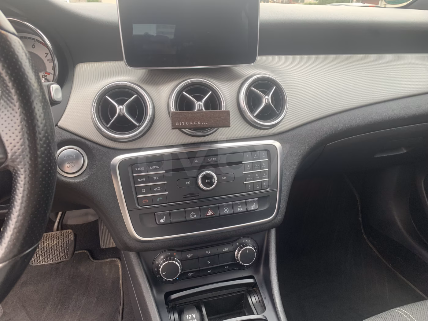 Mercedes-Benz CLA фото 12