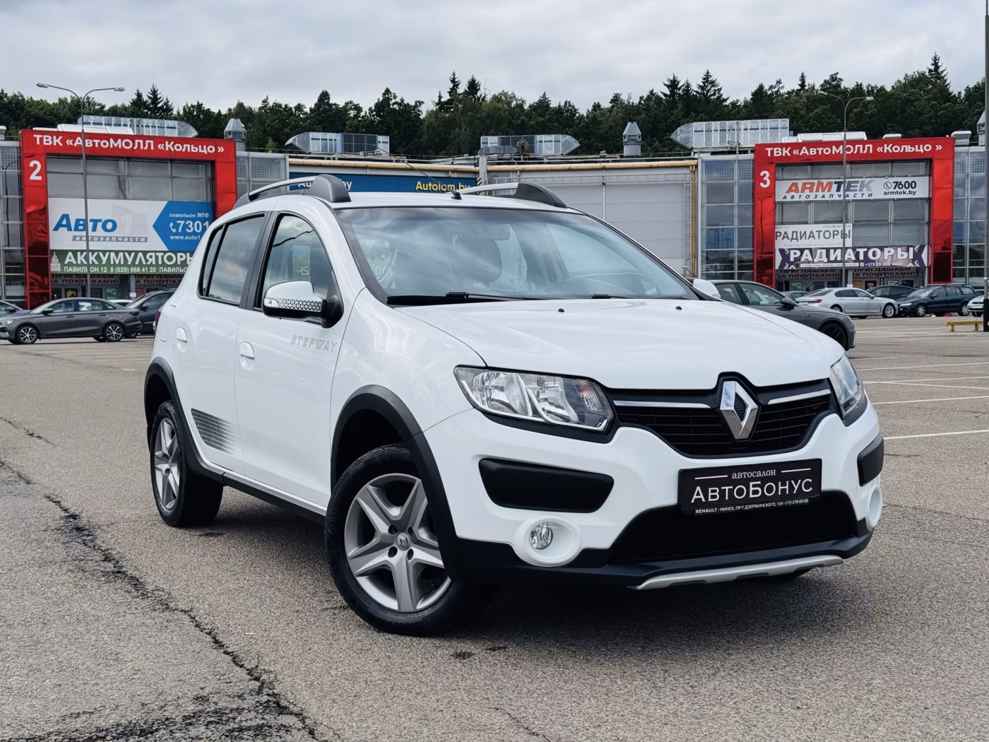 Renault Sandero Stepway фото 3