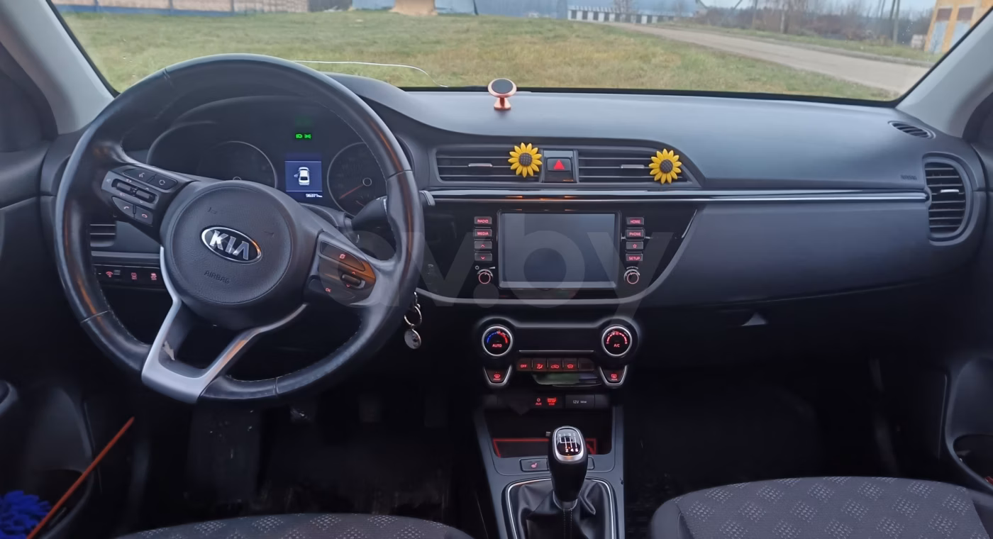 Kia Rio фото 7