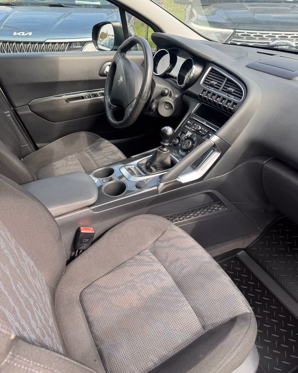 Peugeot 3008 фото 14