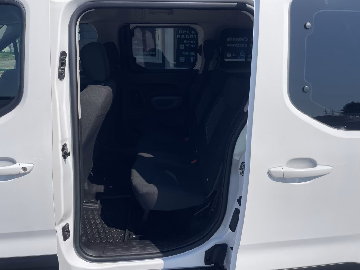Peugeot Rifter фото 13