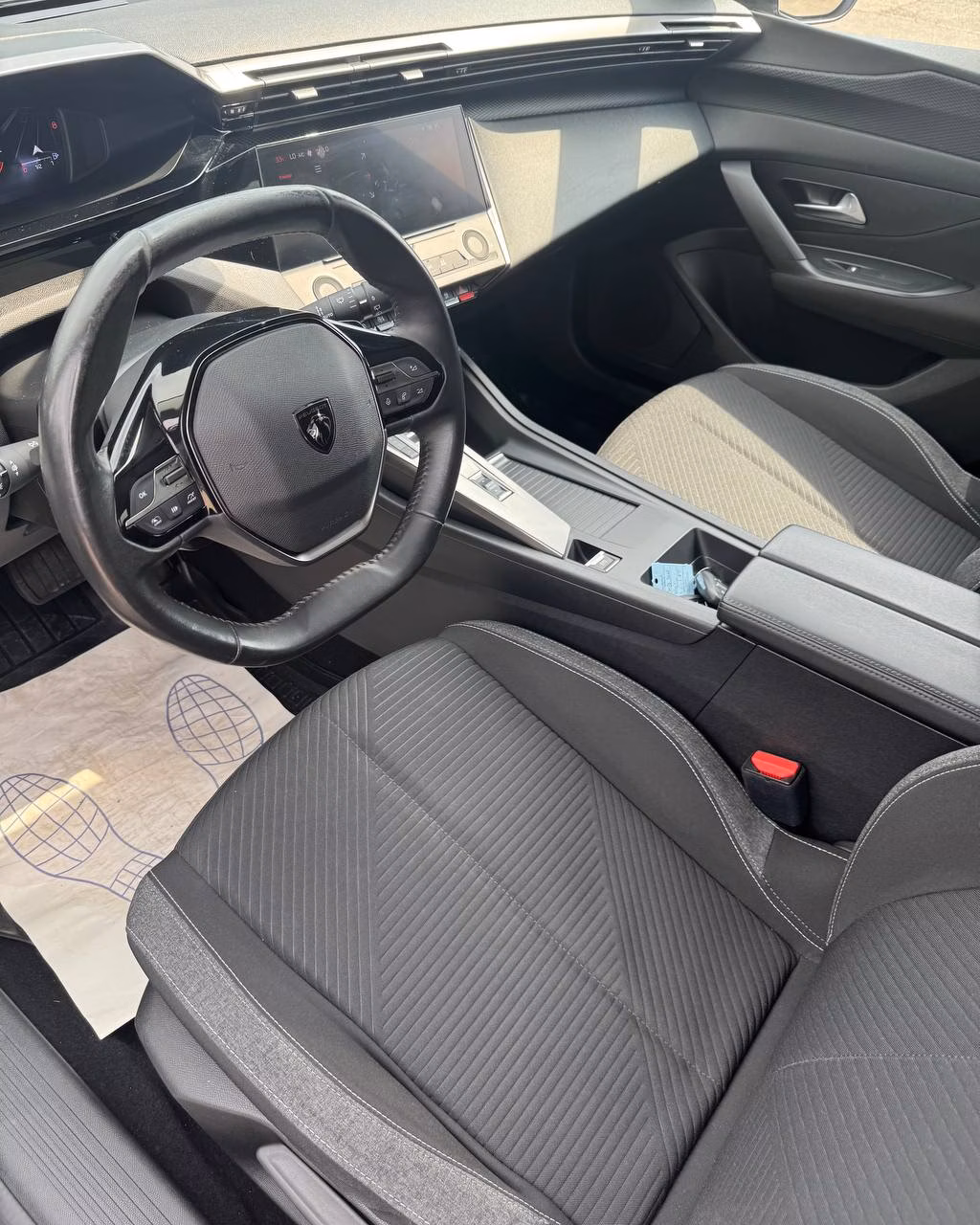 Peugeot 308 фото 10