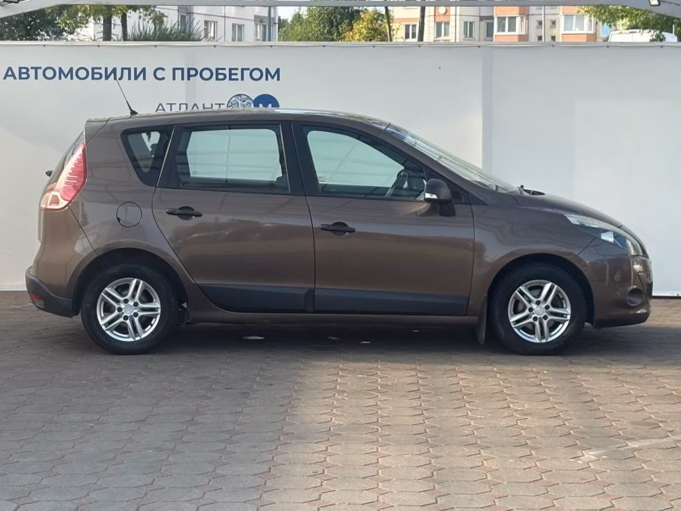 Renault Scenic фото 6
