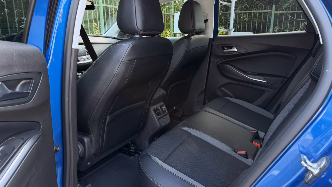 Opel Grandland X фото 8