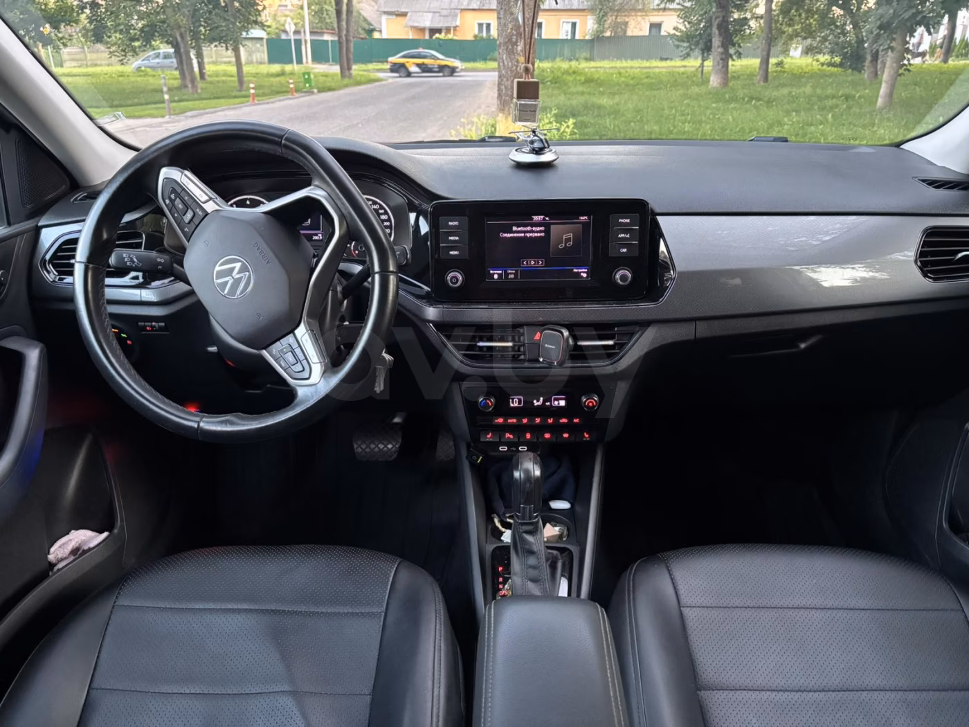 Volkswagen Polo Sedan фото 5