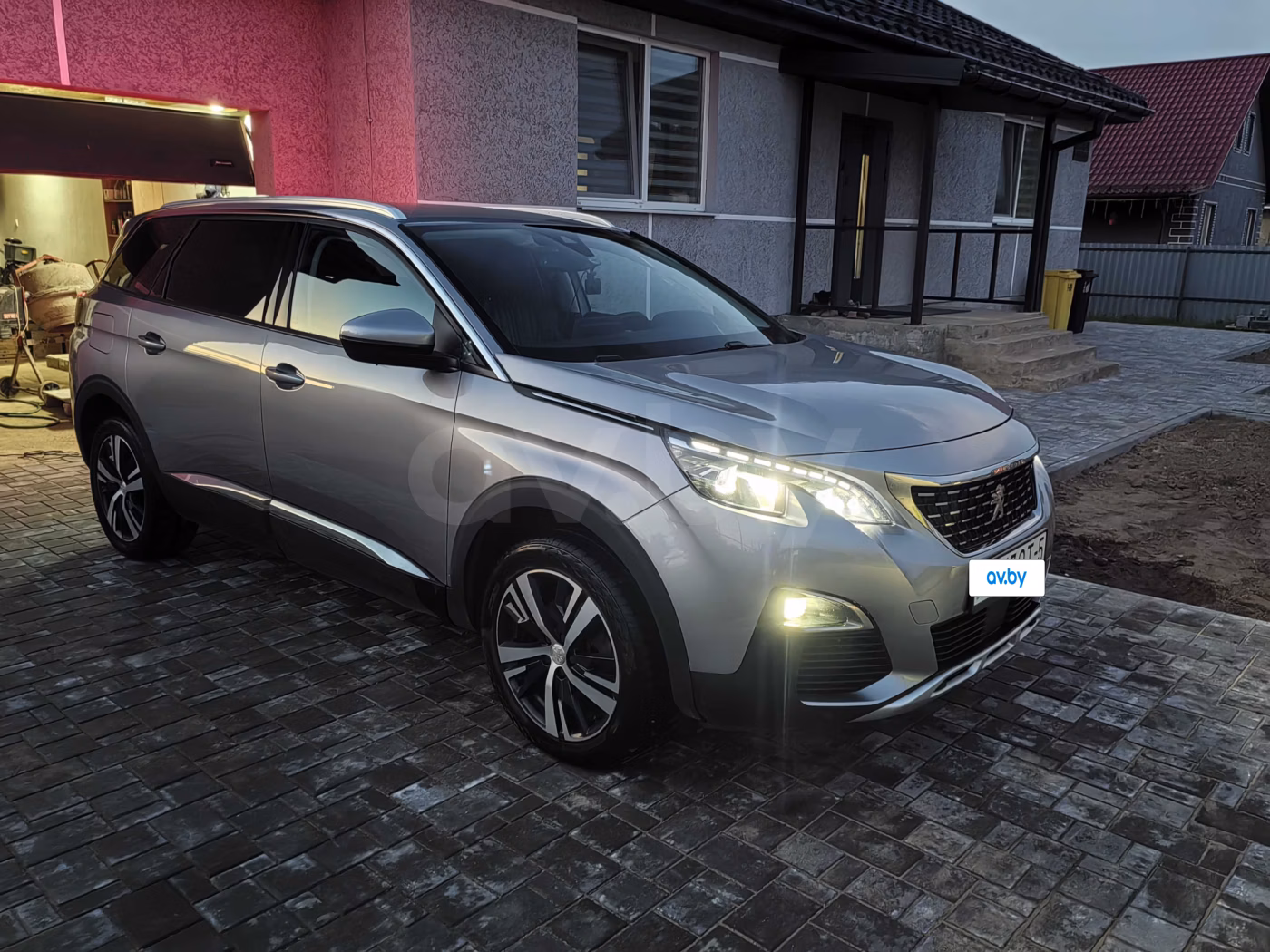 Peugeot 5008 фото 2