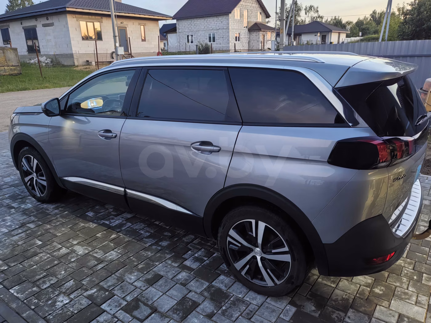 Peugeot 5008 фото 6