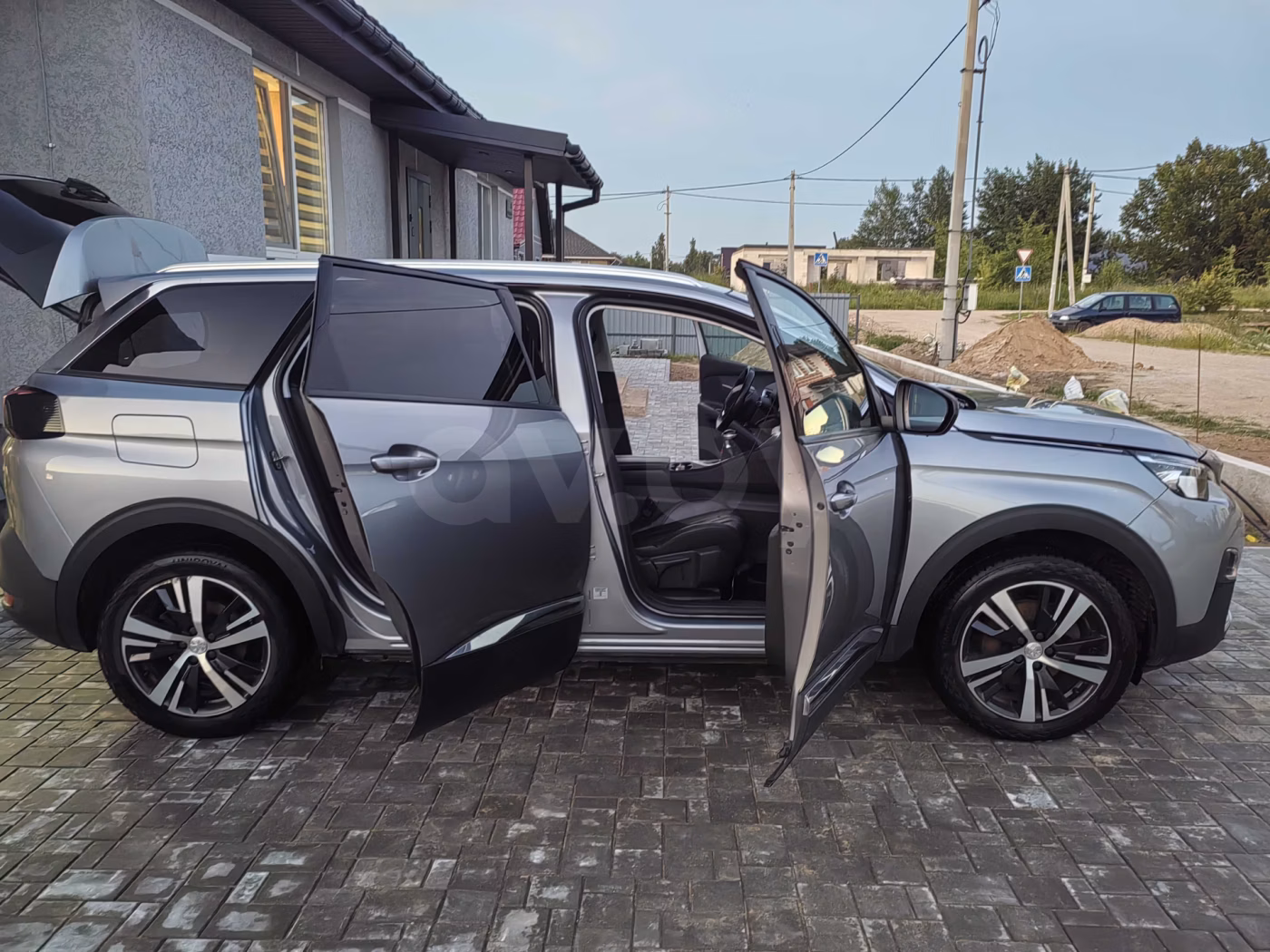 Peugeot 5008 фото 9