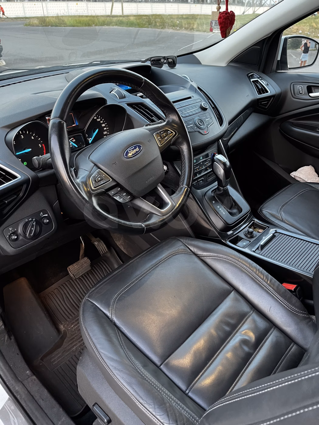 Ford Kuga фото 8