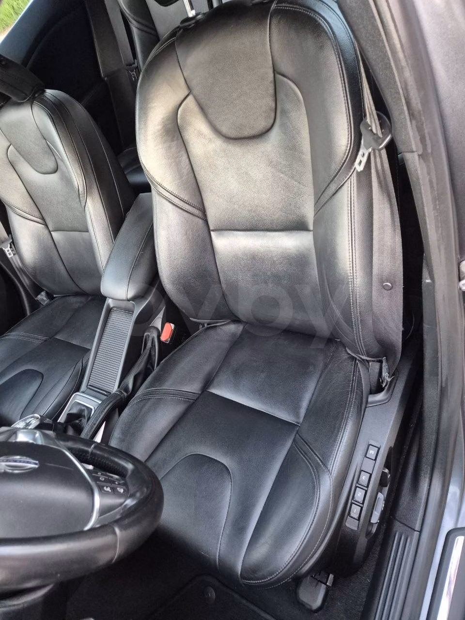 Volvo V40 фото 12