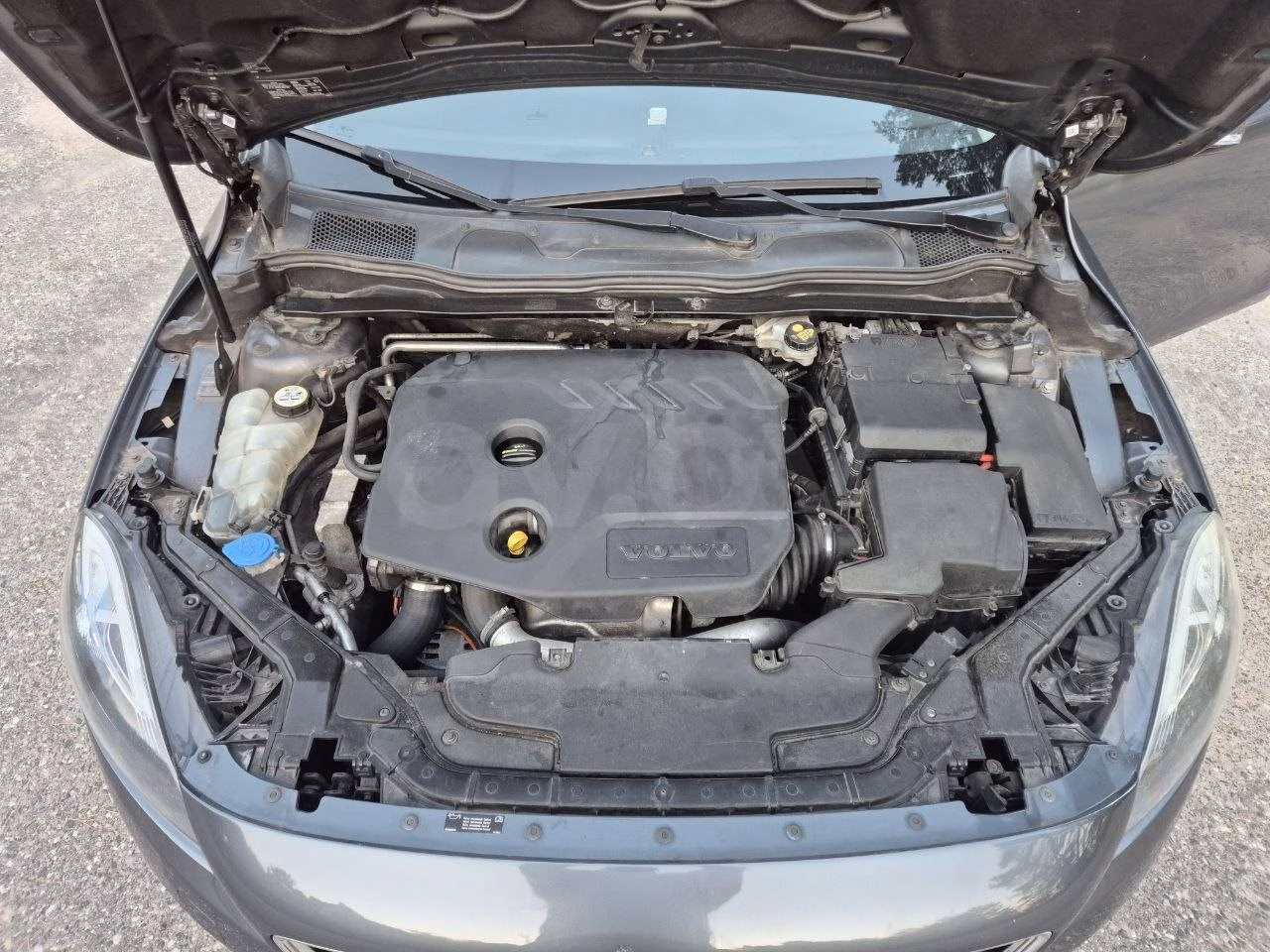 Volvo V40 фото 15
