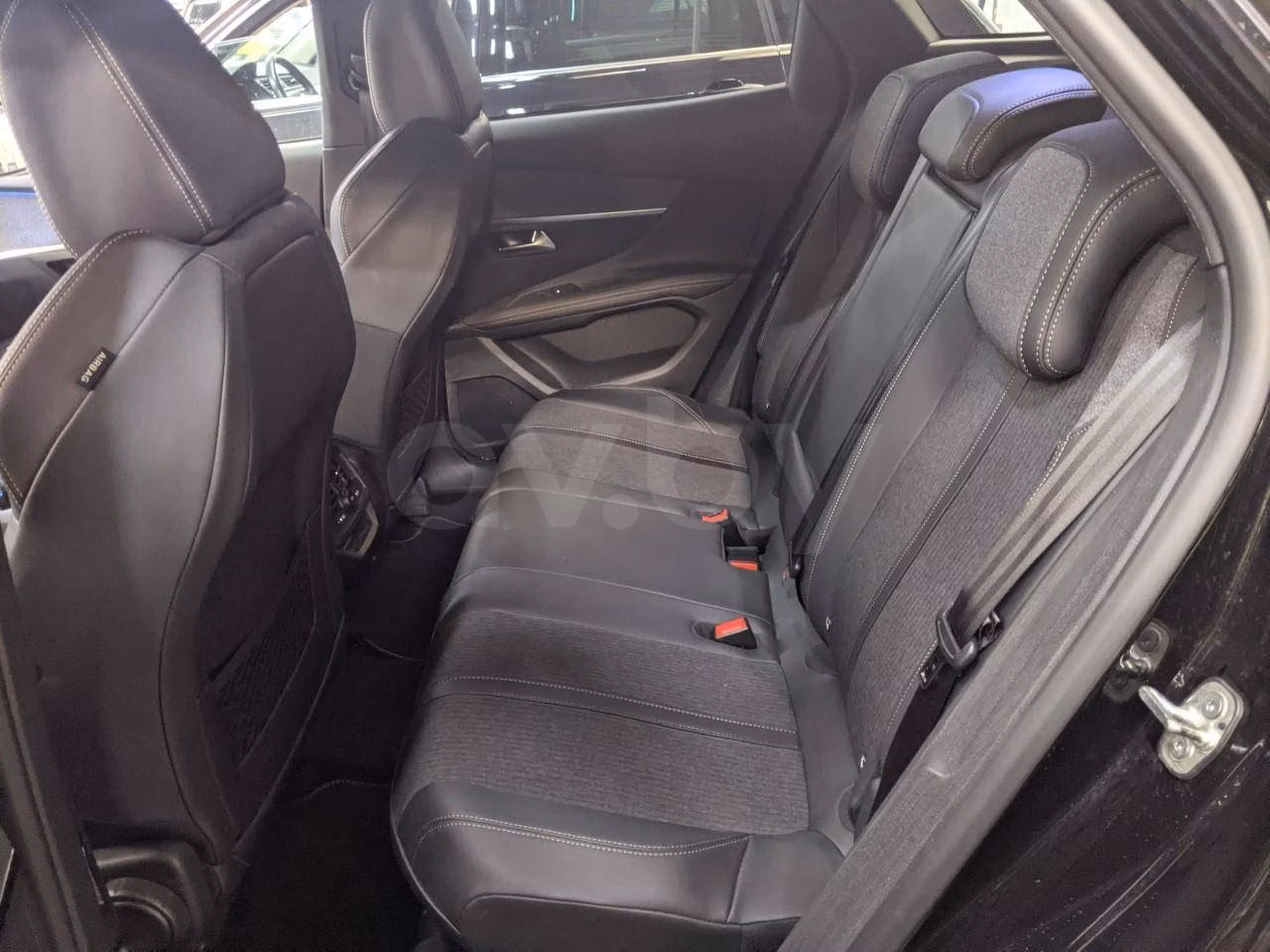 Peugeot 3008 фото 8
