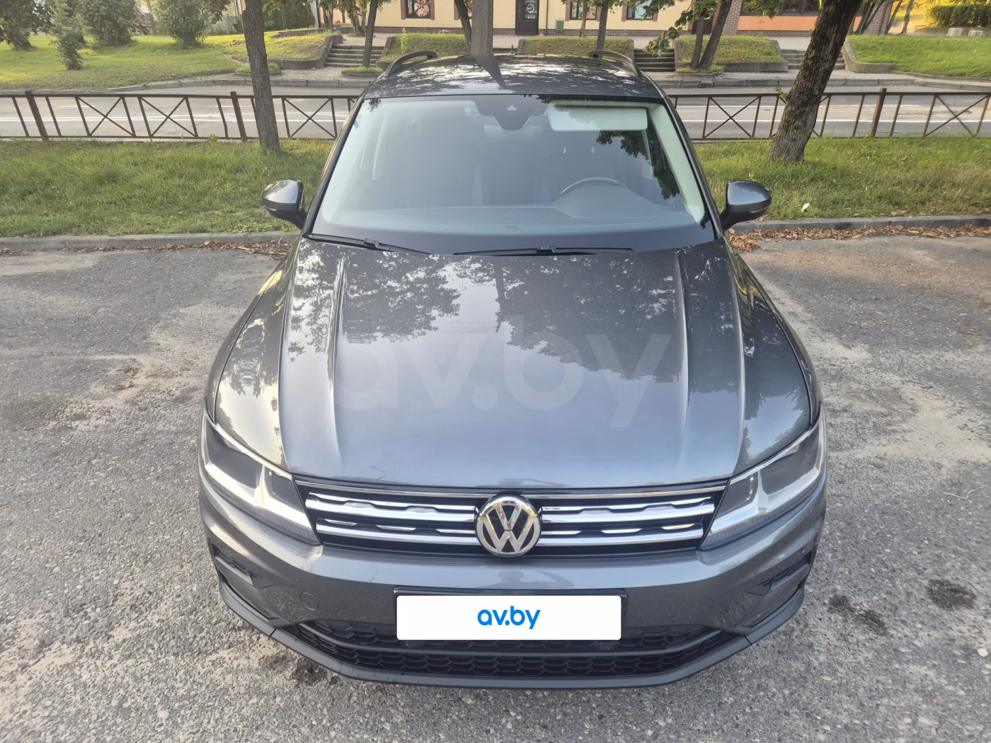 Volkswagen Tiguan фото 2