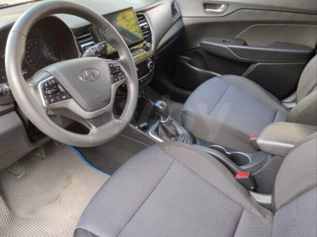 Hyundai Accent фото 10
