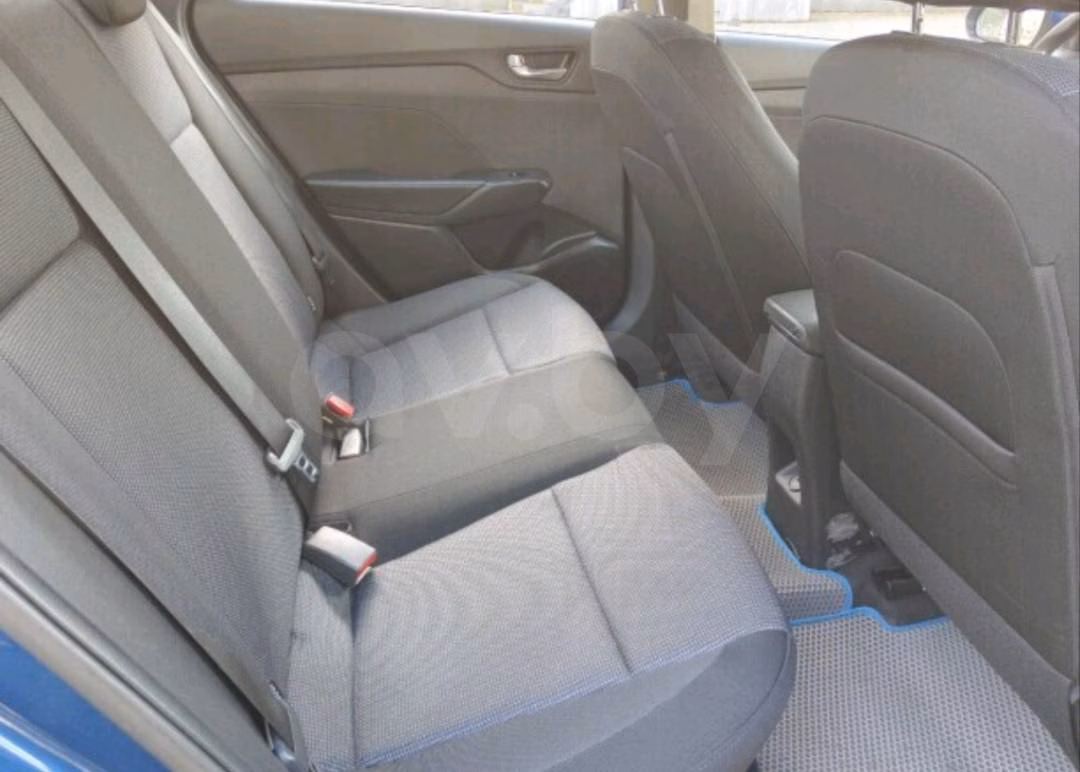 Hyundai Accent фото 5