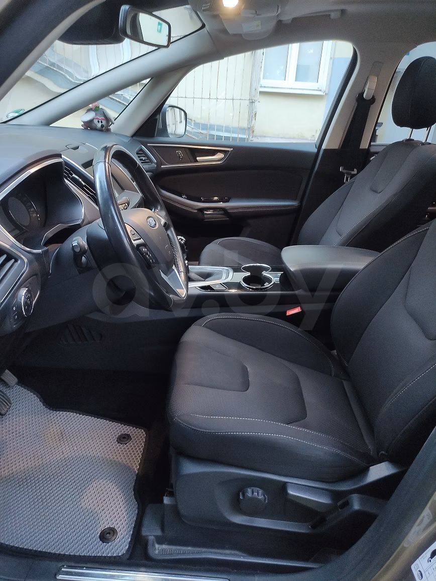 Ford S-MAX фото 9