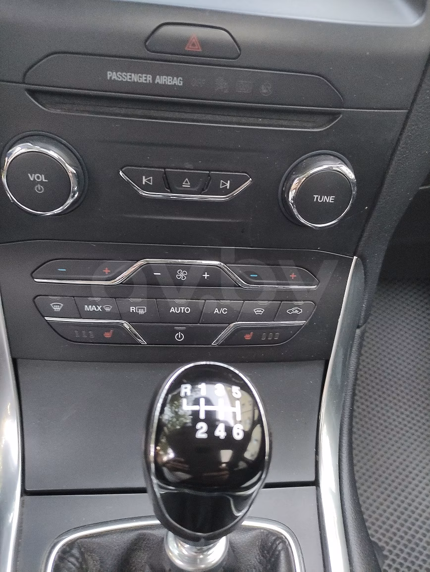 Ford S-MAX фото 11