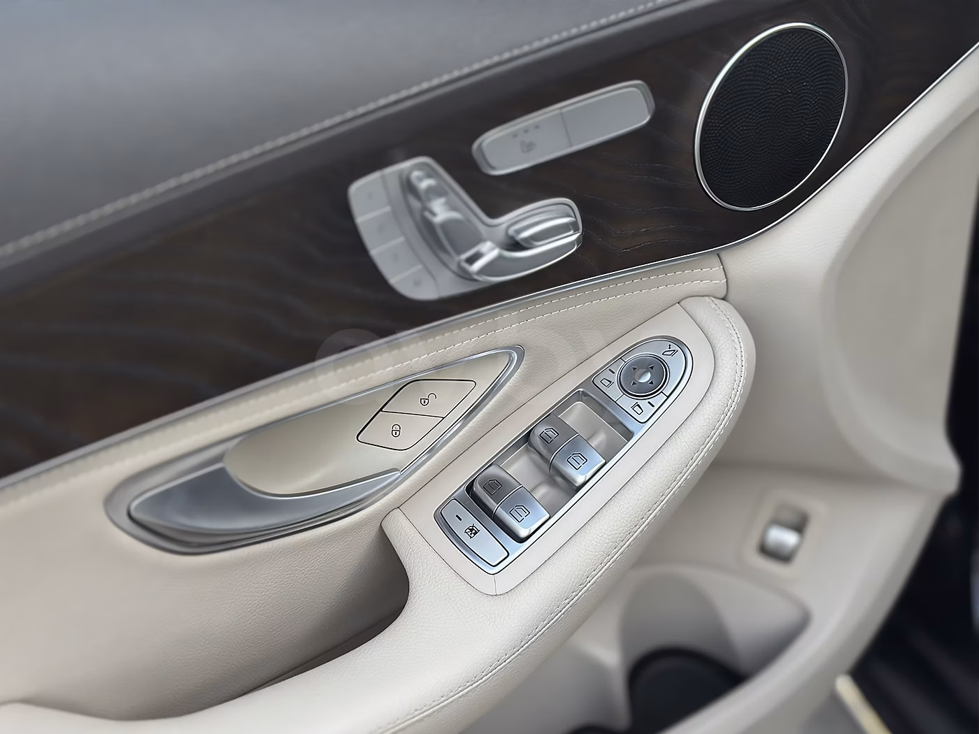 Mercedes-Benz C-Класс фото 11