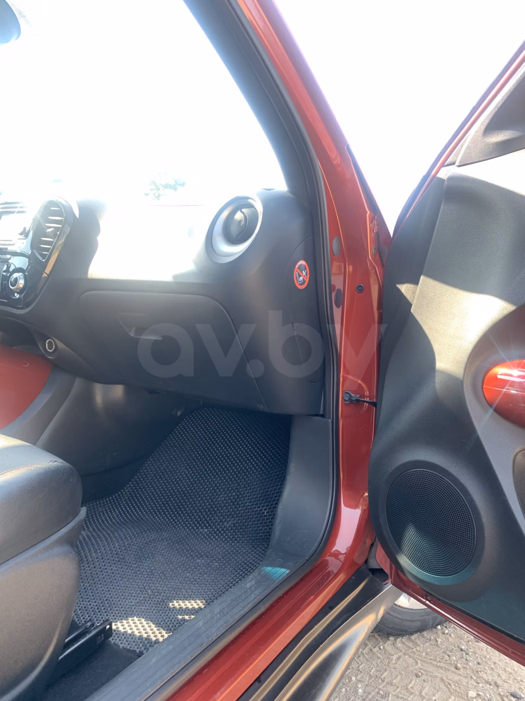 Nissan Juke фото 12