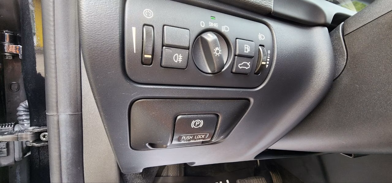 Volvo S60 фото 12