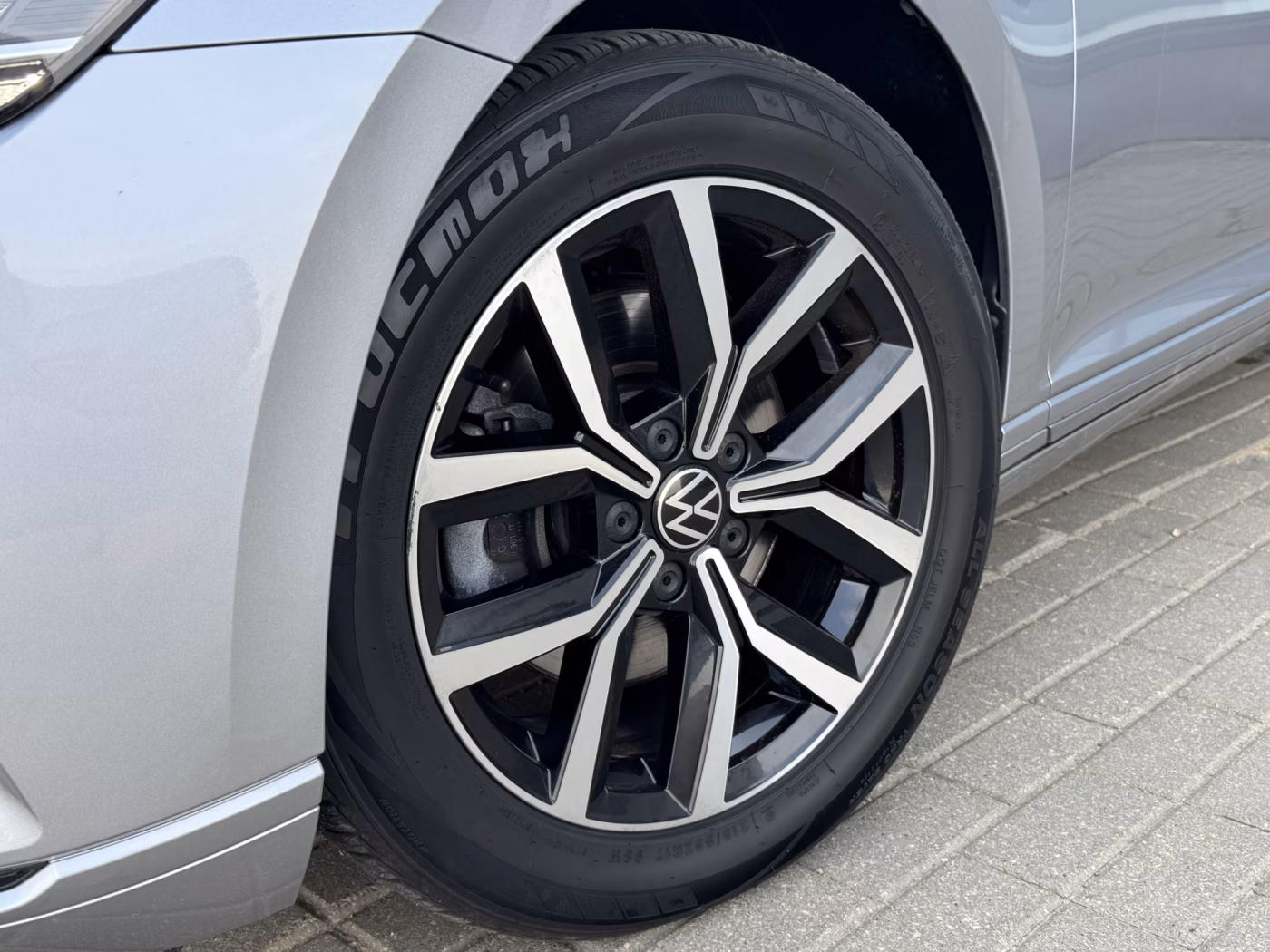 Volkswagen Passat фото 11