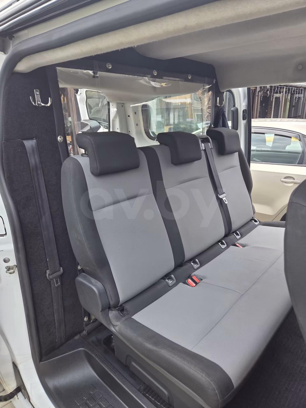 Peugeot Expert фото 8