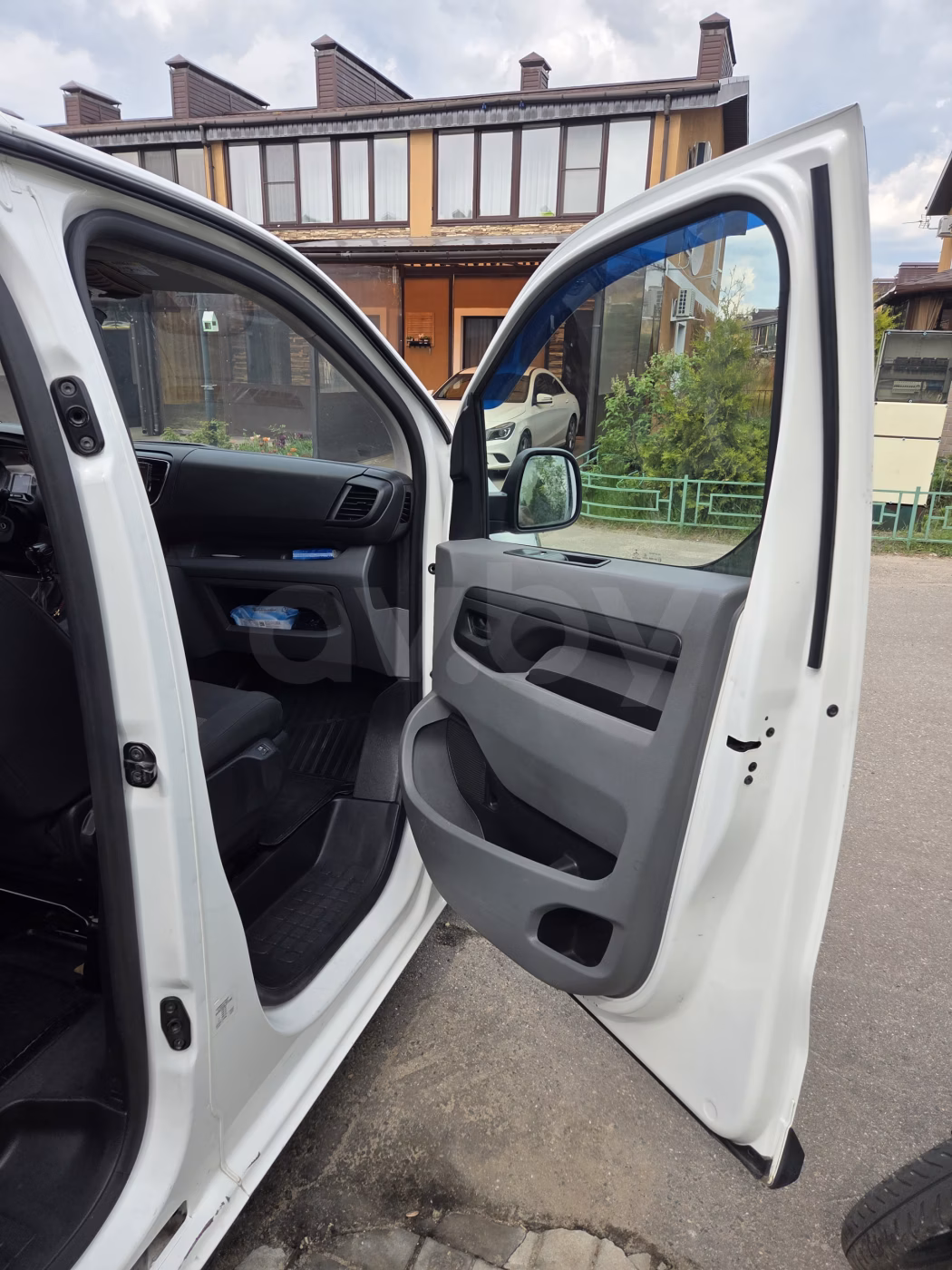 Peugeot Expert фото 6