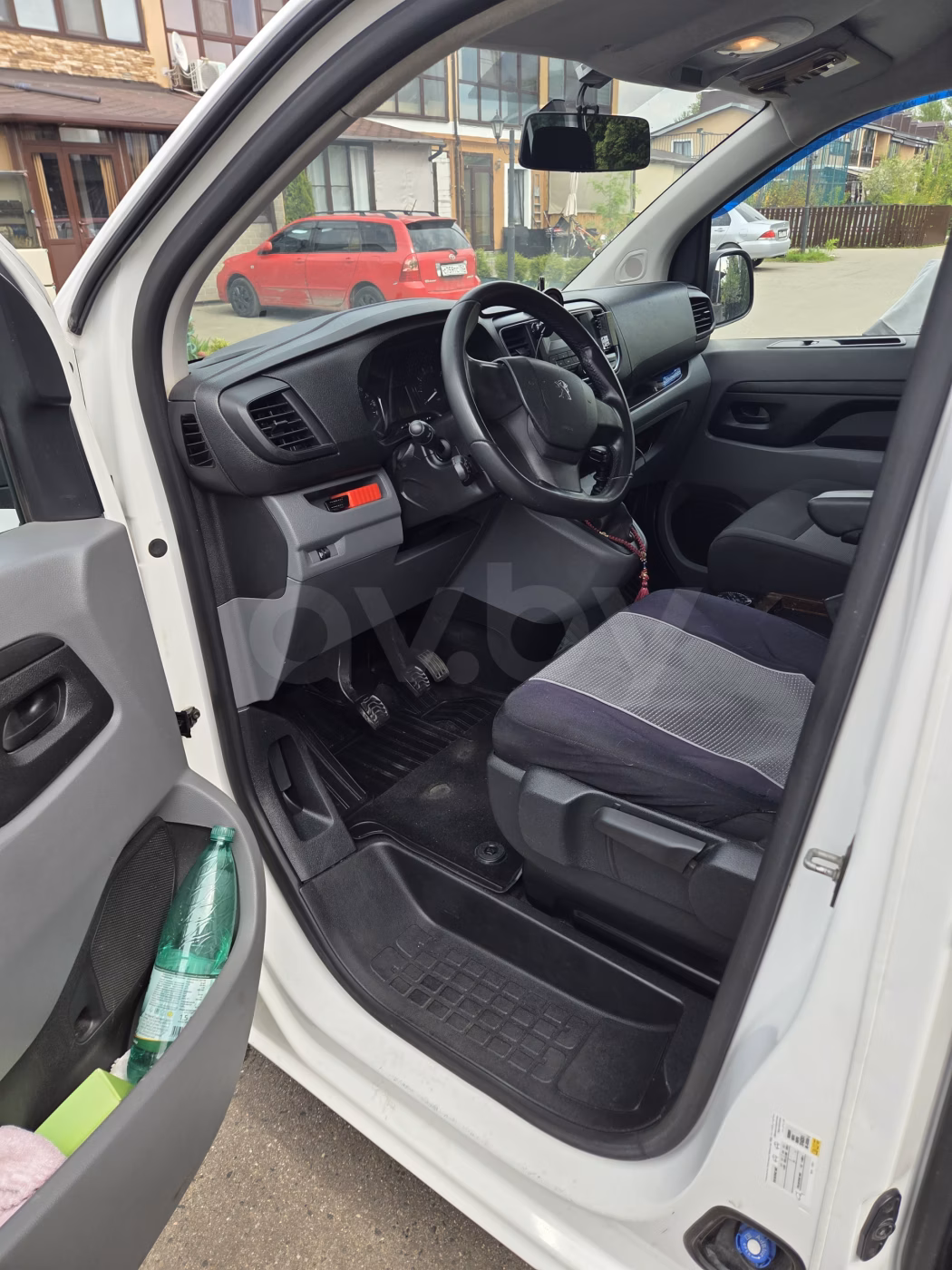 Peugeot Expert фото 11