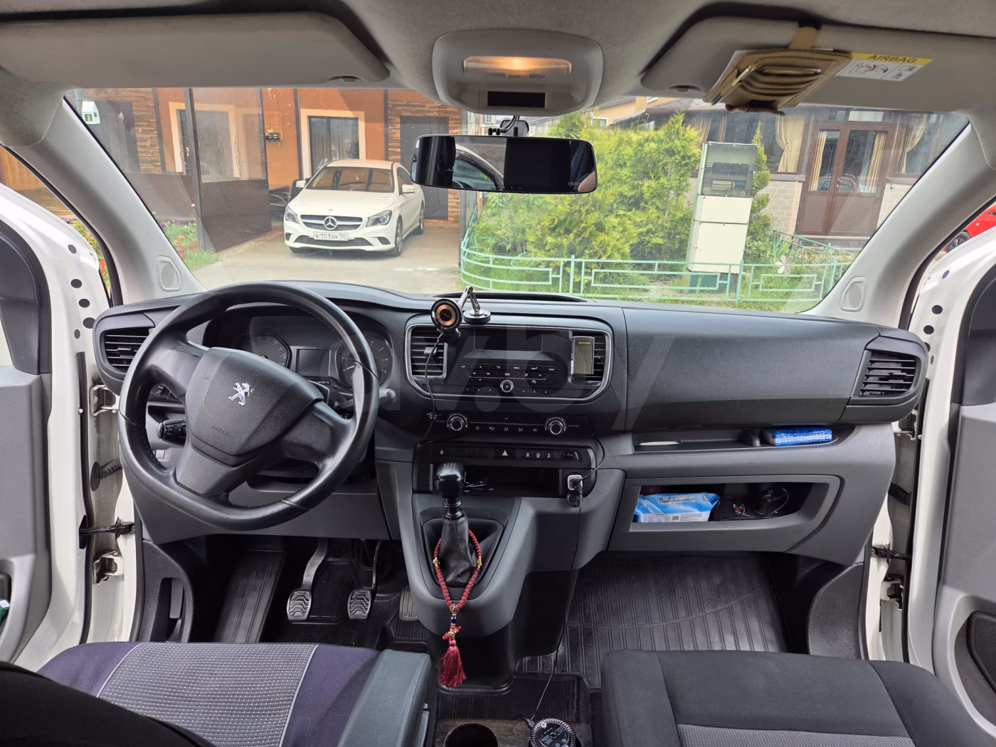 Peugeot Expert фото 9