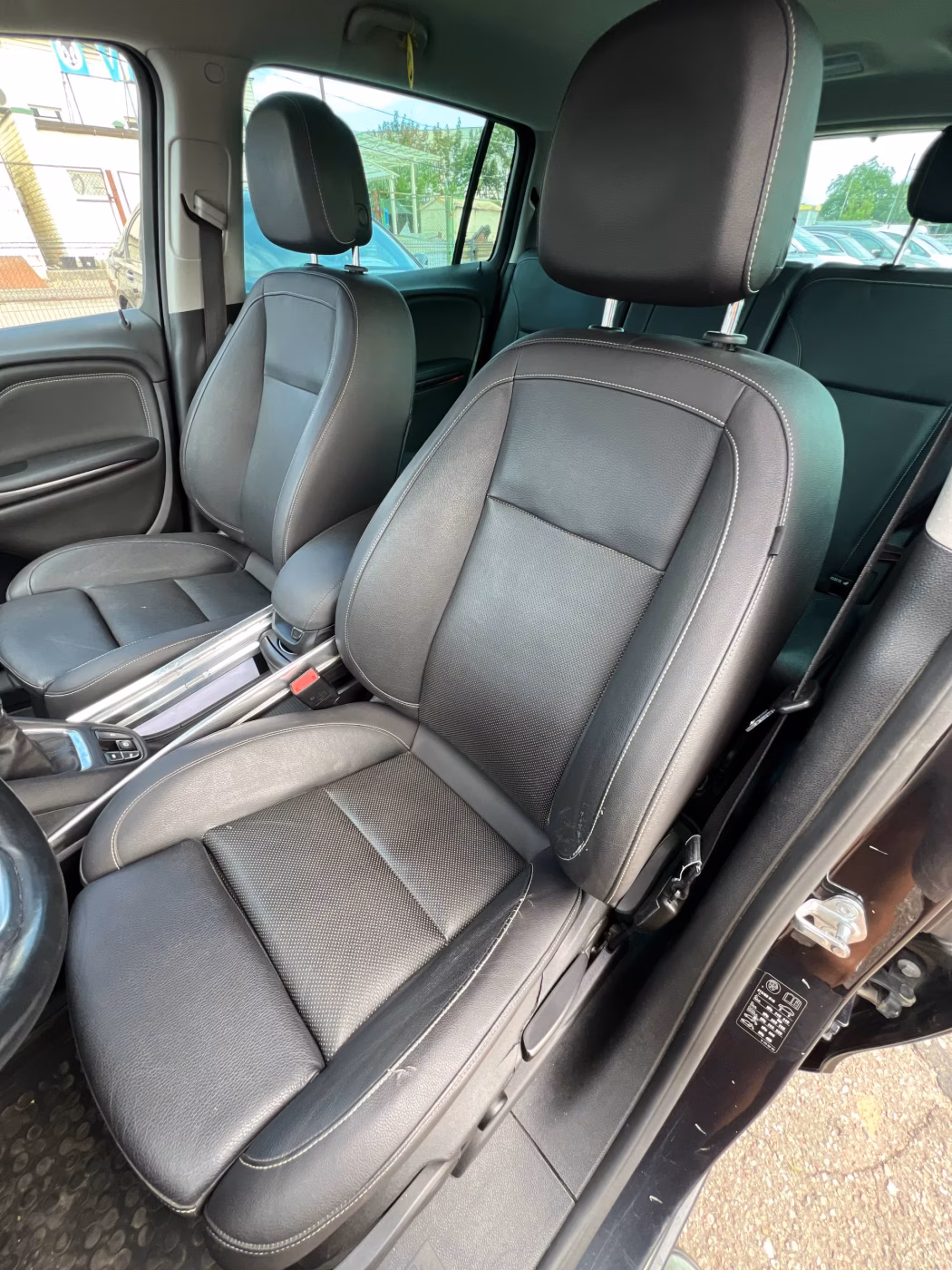 Opel Zafira фото 10
