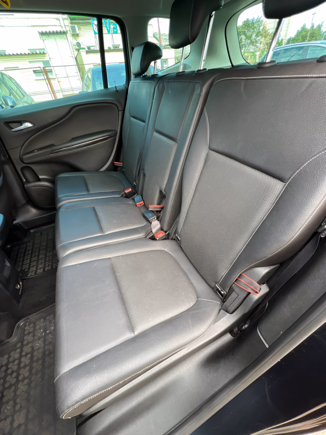Opel Zafira фото 13