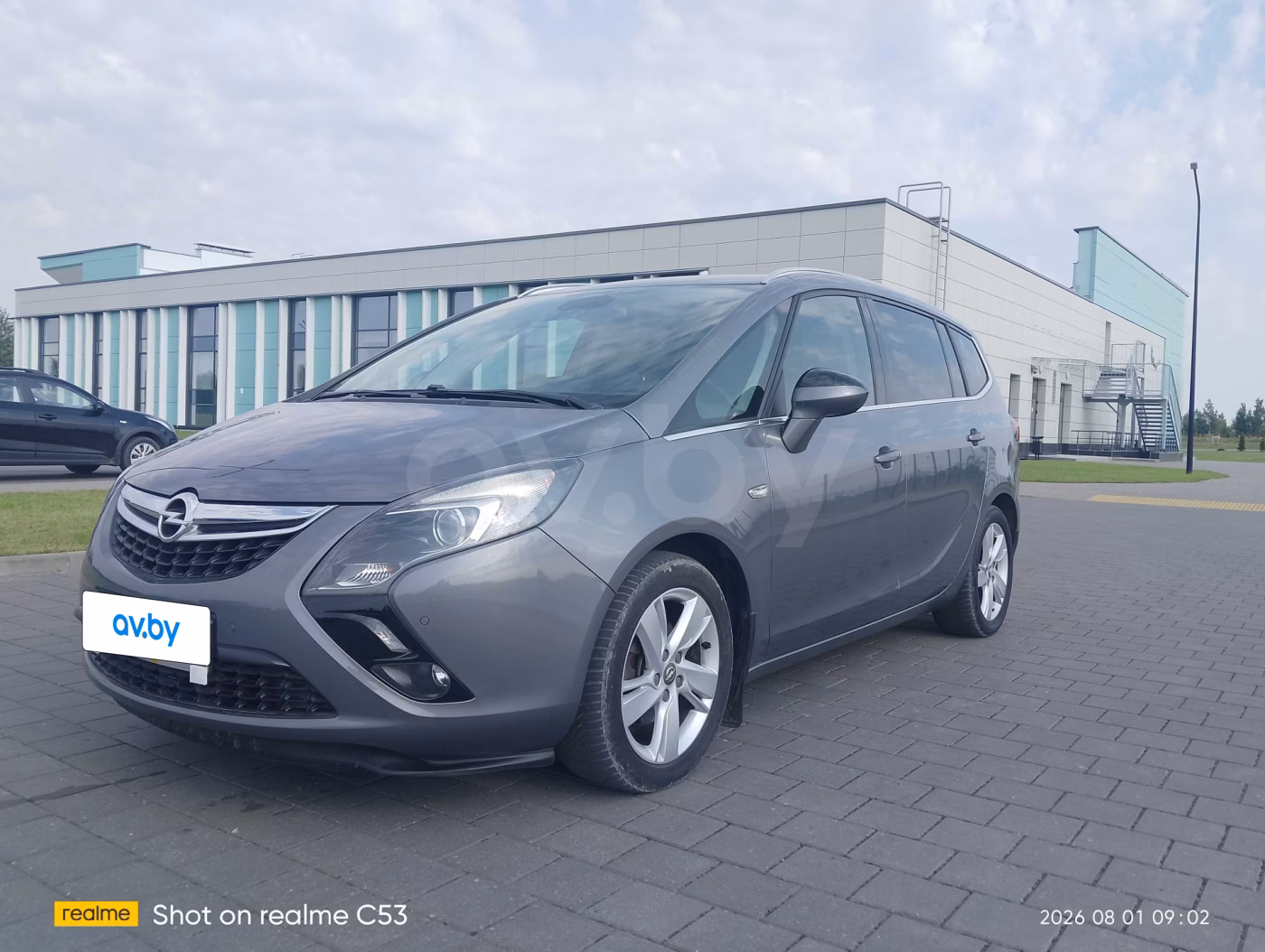 Opel Zafira фото 8