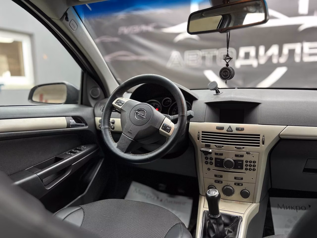Opel Astra фото 11