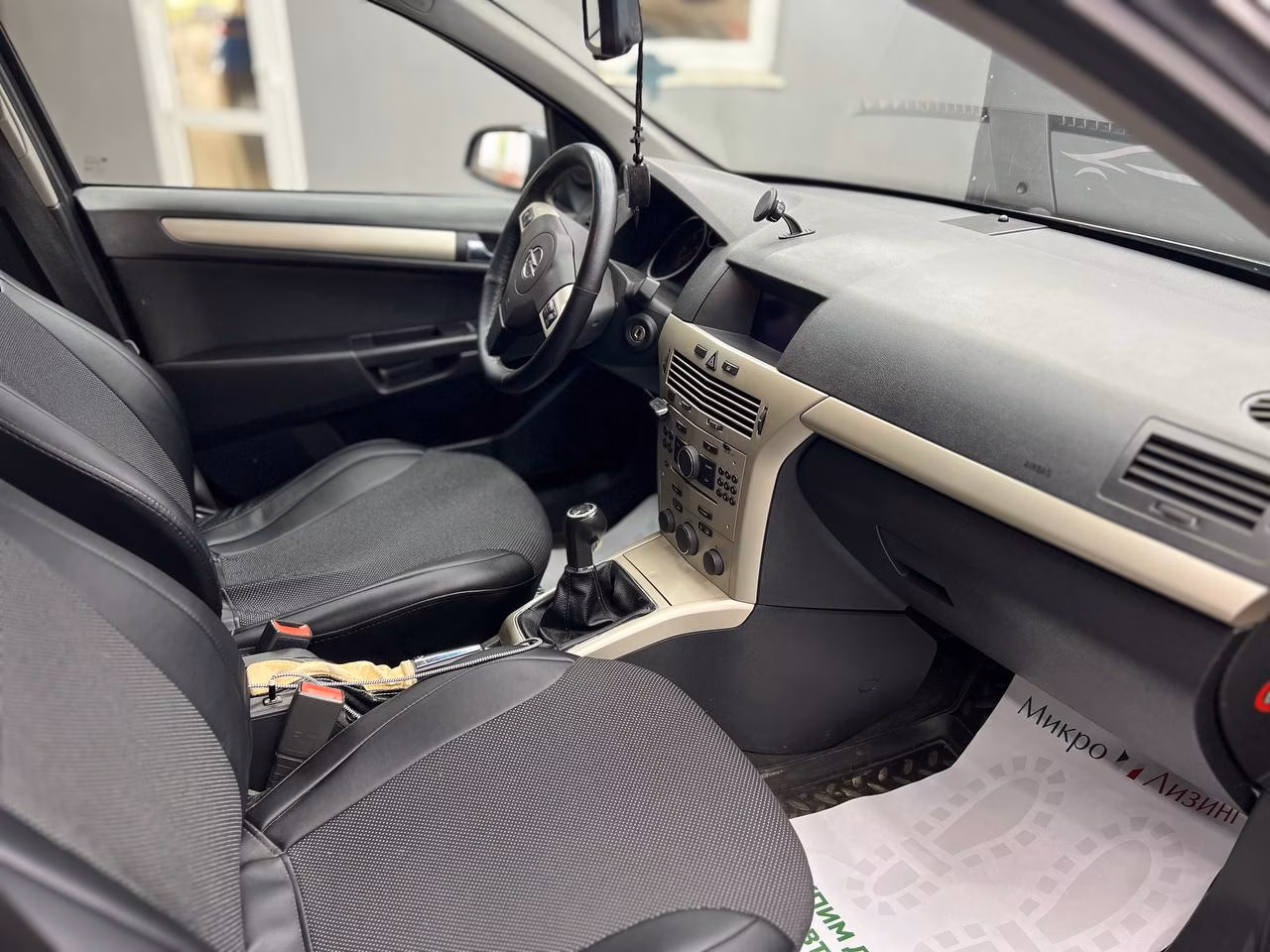 Opel Astra фото 9