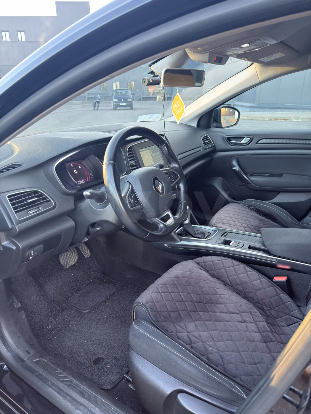 Renault Megane фото 8