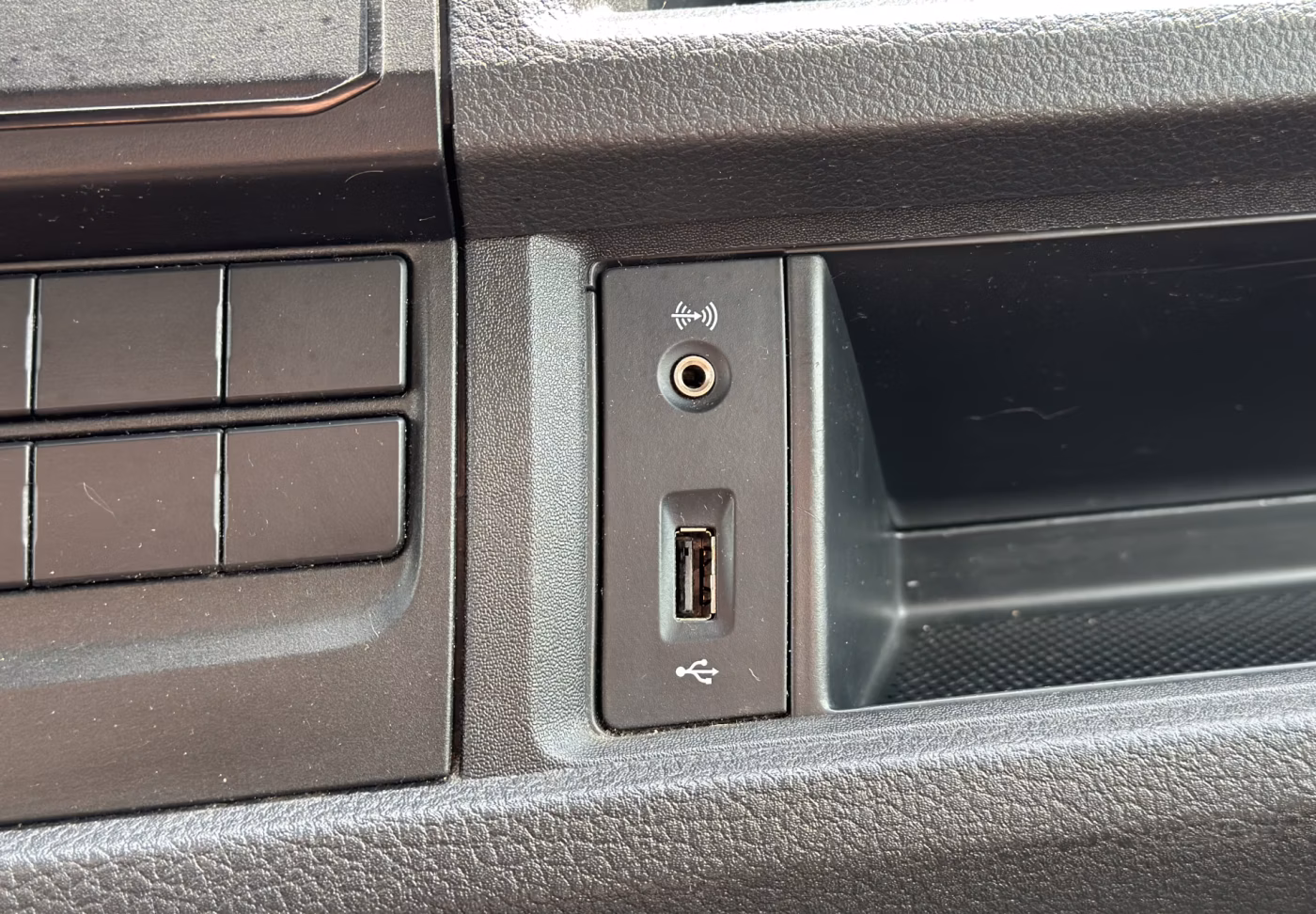 Volkswagen Caravelle фото 23