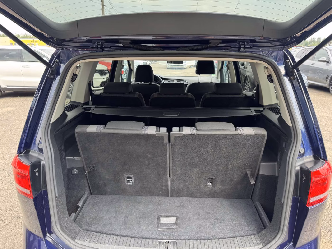 Volkswagen Touran фото 15