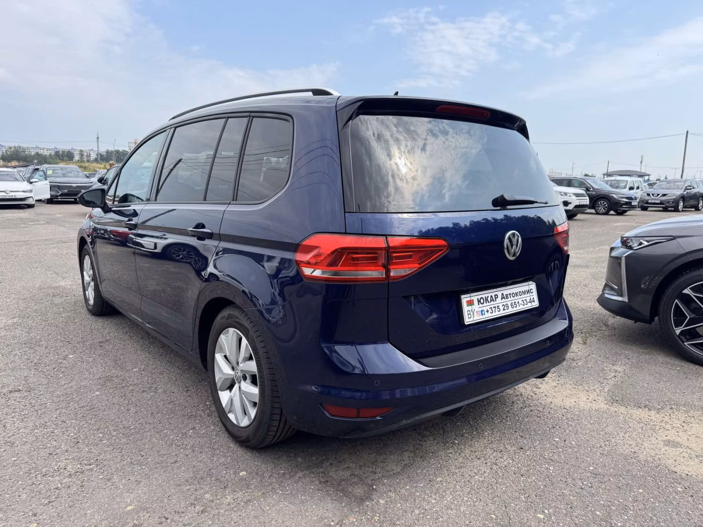 Volkswagen Touran фото 10