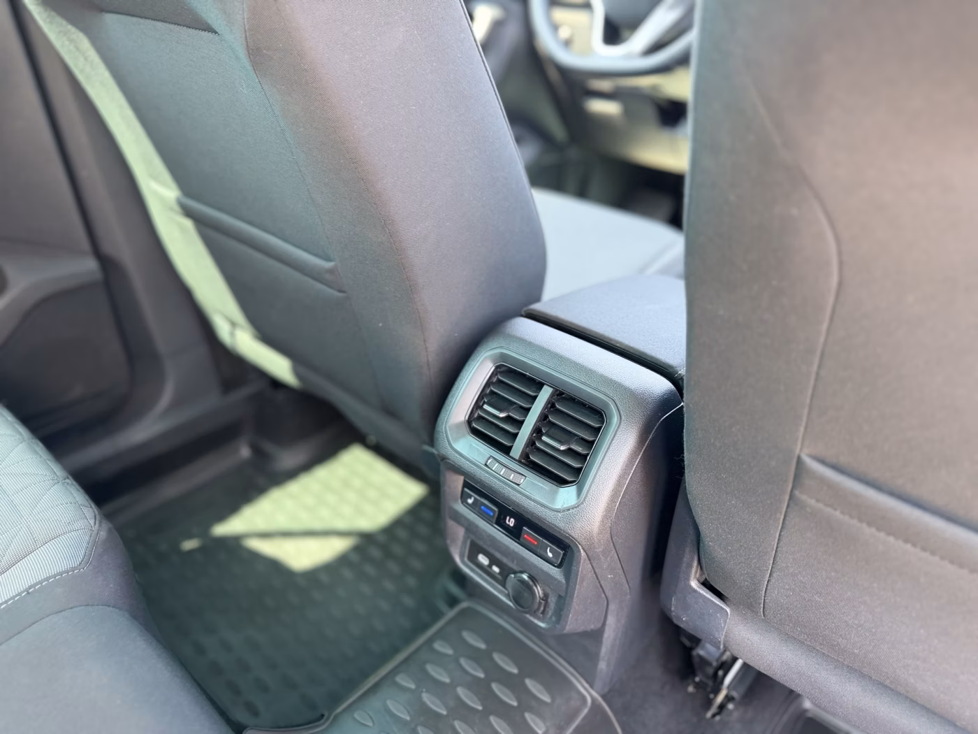 Volkswagen Tiguan фото 19
