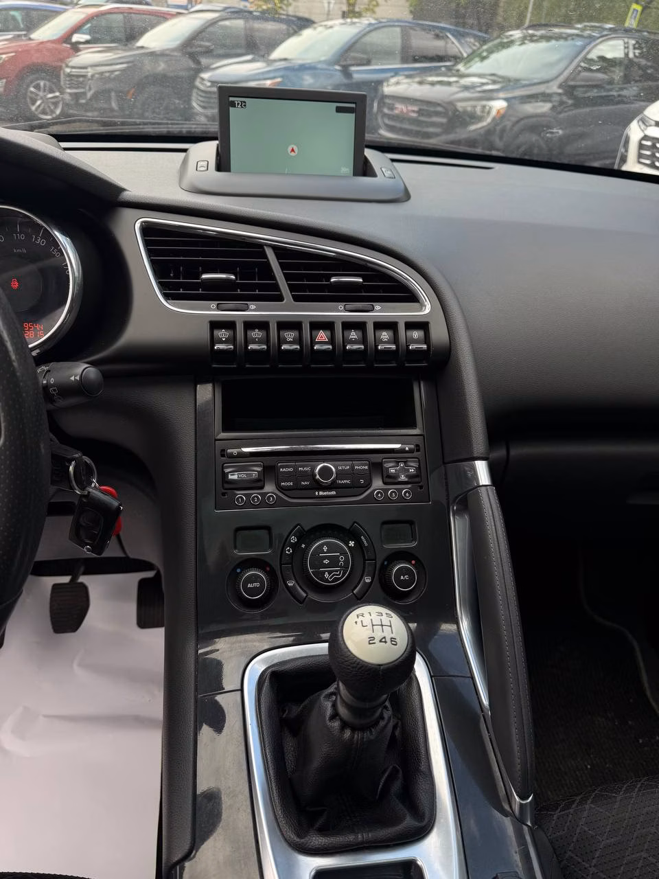Peugeot 3008 фото 9