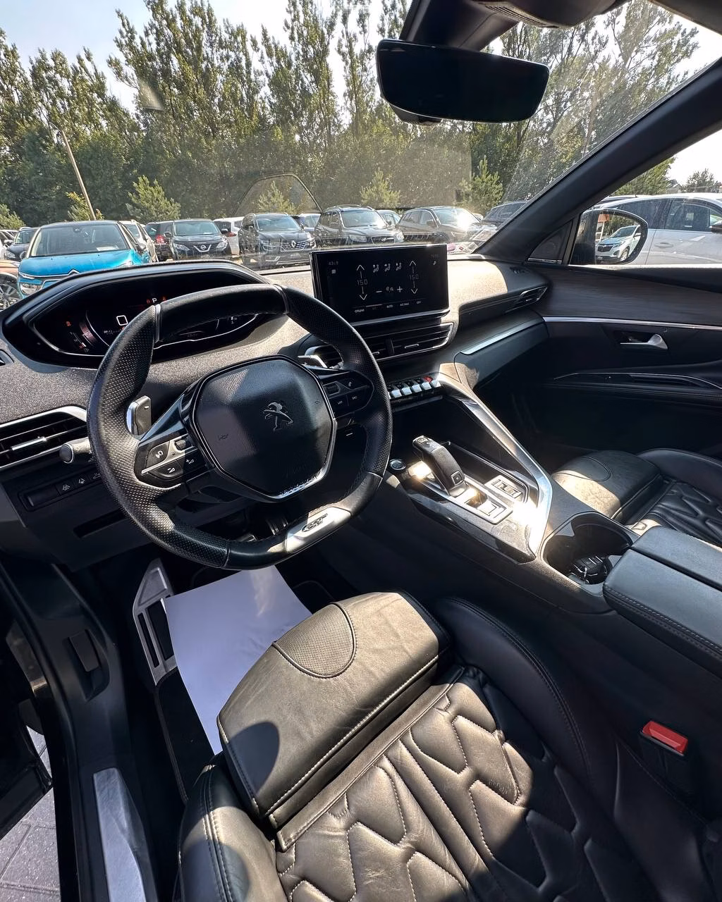 Peugeot 5008 фото 9