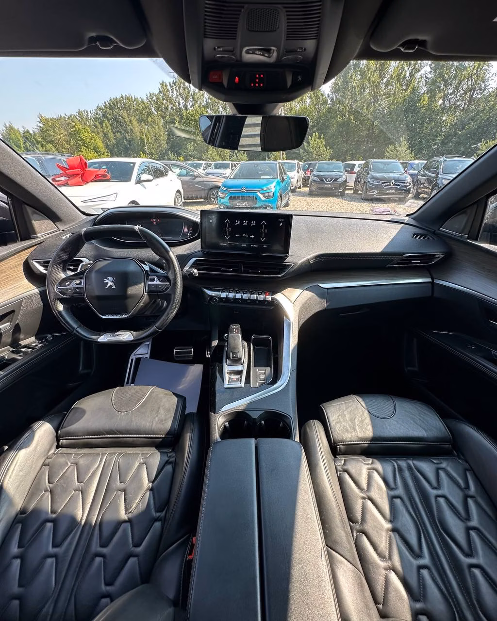 Peugeot 5008 фото 11