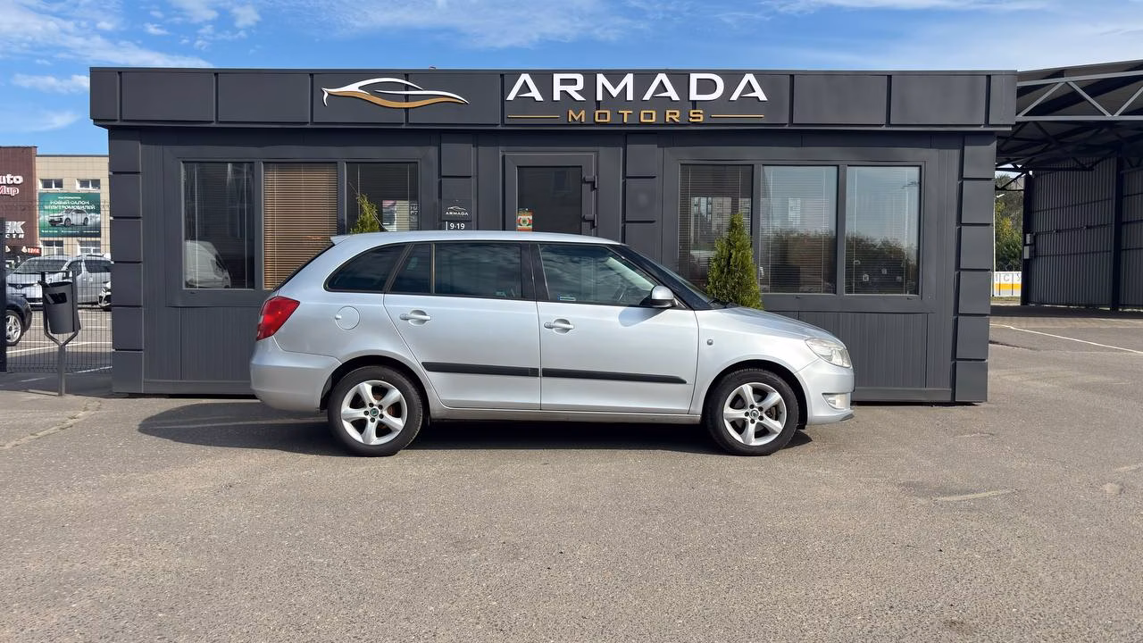 Skoda Fabia фото 6